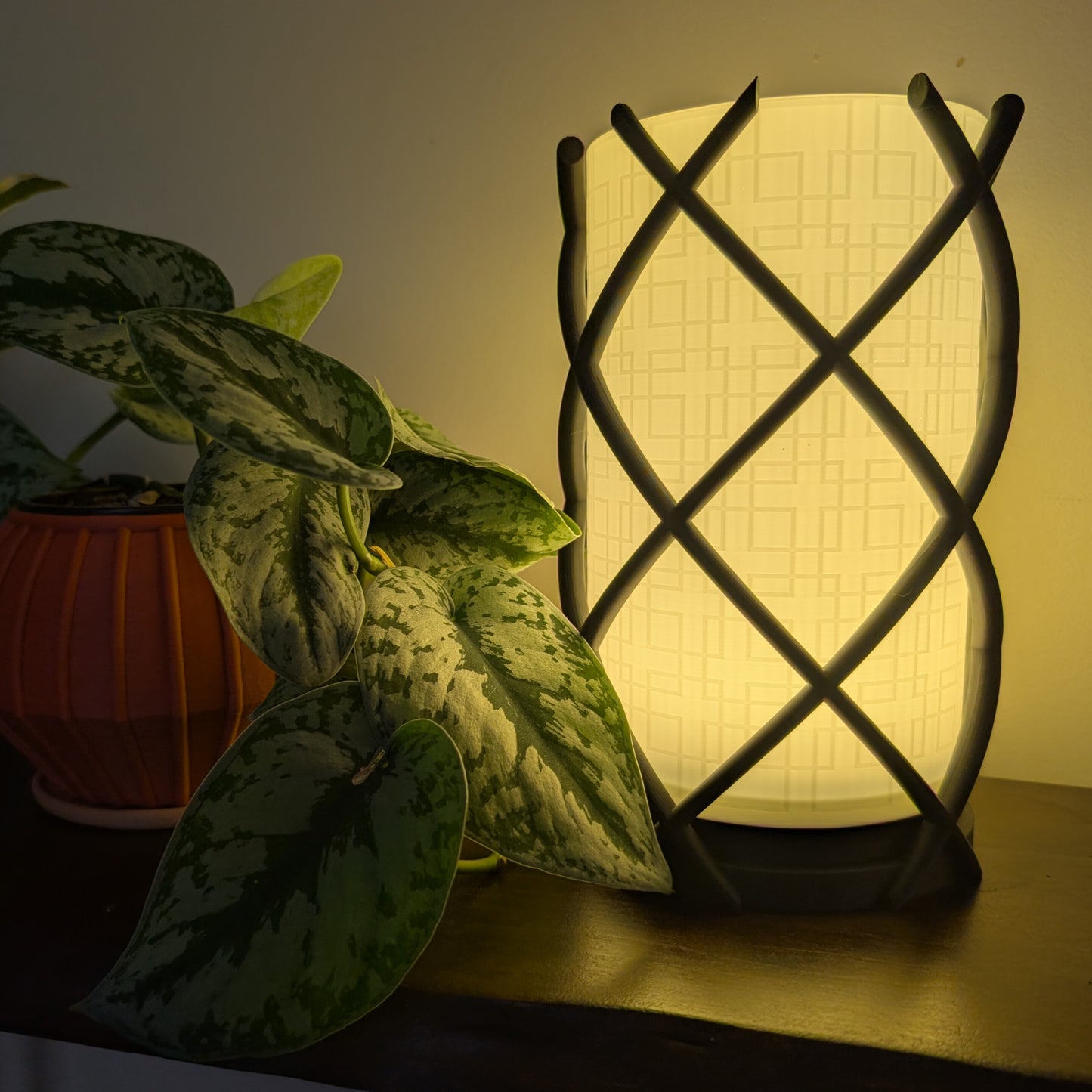 Ember Wisp Lamp
